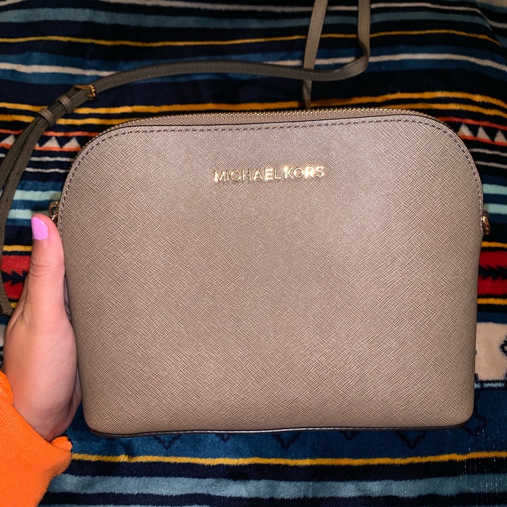 Michael kors purse